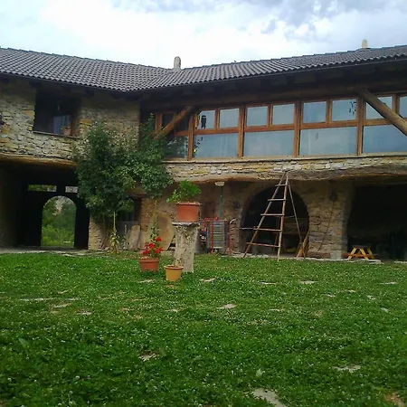 福门内尔之家农家乐 * Padarniu