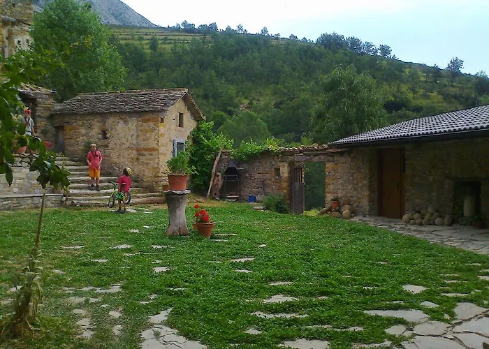 Casa Fumenal Farm stay Padarniu